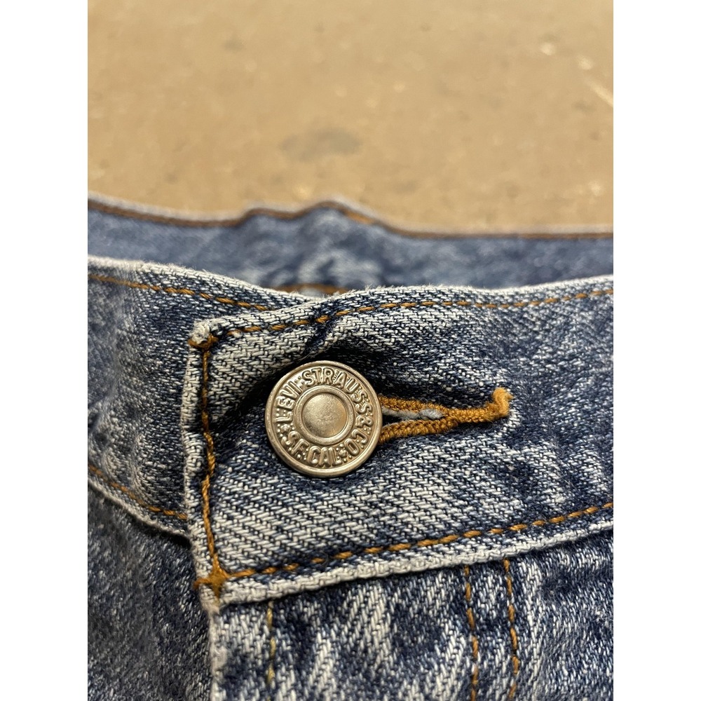 Levis 550 Shorts Mens 36 Blue Denim Relaxed Fit Bermuda Stone Wash 5-Pocket - Picture 4 of 16